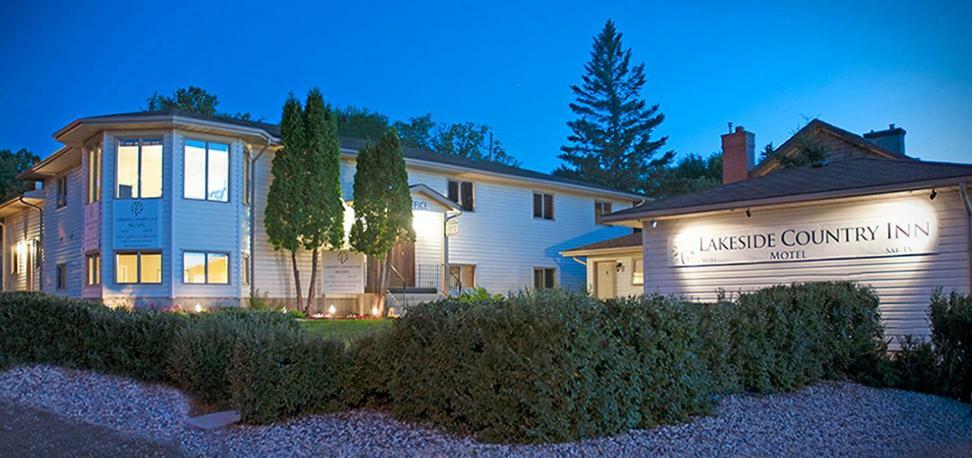 Lakeside Country Inn Manitou Beach Esterno foto